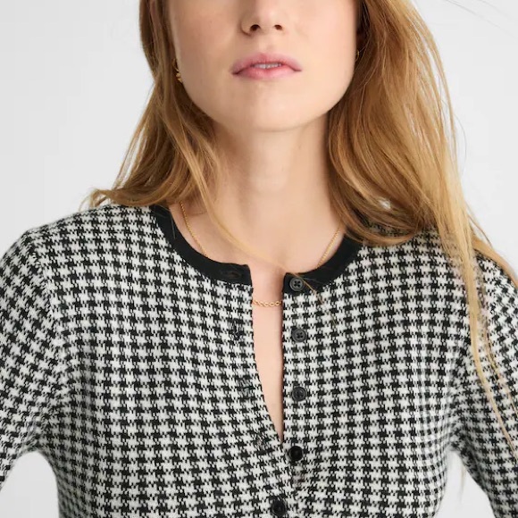 Madewell Houndstooth Crewneck Cardigan in 100% Merino Wool - Picture 6 of 10